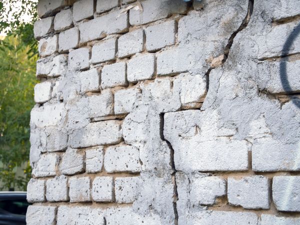 Cracked Brick Wall Repair in Bremerton